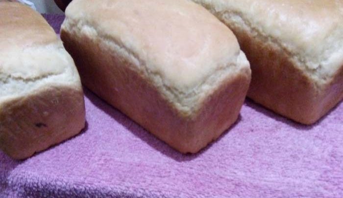 Domácí chléb s křupavou kůrčičkou