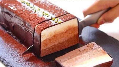 Nepečený tvarohový koláč s čokoládovou polevou