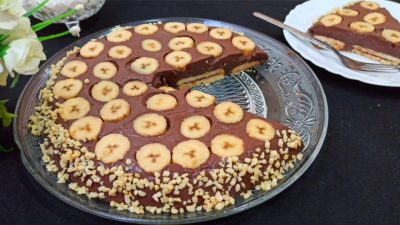 Nepečený kakaový dort s banány