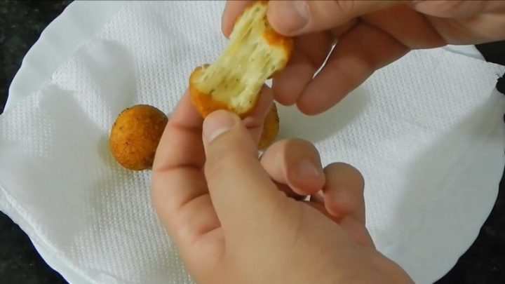 Sýrové mini koblížky