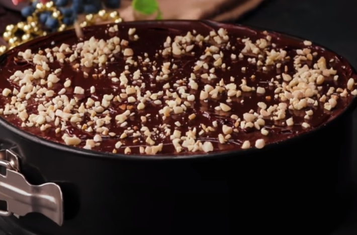 Famózní dort à la Ferrero Rocher: NEPEČENÝ recept, který nikdo ...