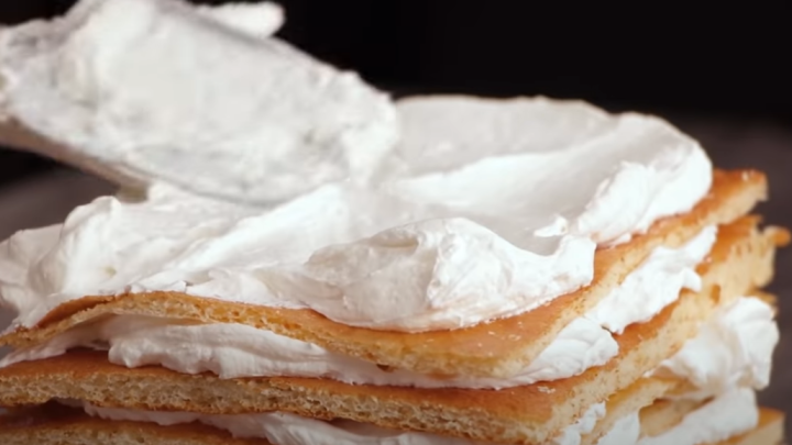 Dort se smetanovou náplní