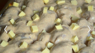 Kuřecí paličky v jogurtové marinádě pečené s bramborami a mrkví