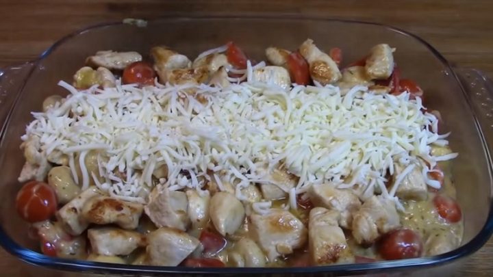 Jednoduchý recept na lahodné kuřecí maso se zeleninou