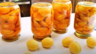 Recept na sladký meruňkový kompot, který si vychutnáte v zimě