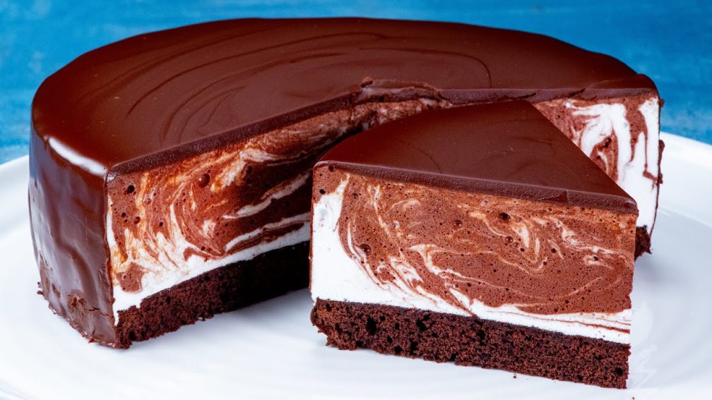 Čokoládový dort ve stylu Ferrero Rocher - VařímeDobroty.cz