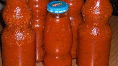 Recept na pikantní zeleninový kečup, který vydrží celou zimu