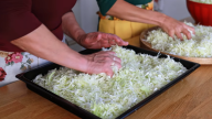 Zimní zelný salát jen ze tří ingrediencí