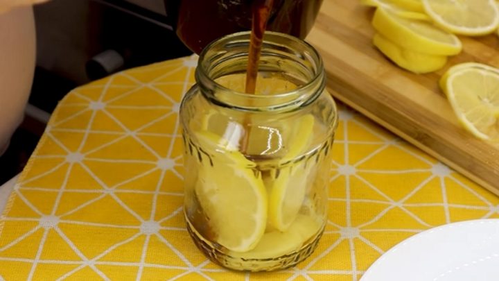 Nakládané citrony, které se skvěle hodí k hřejivému čaji