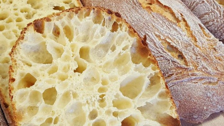 Upečte si doma jedinečný italský chléb ciabatta