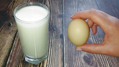 Máte-li doma sklenici kefíru a vejce, udělejte si chutnou snídani