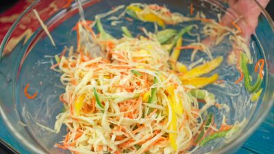 Korejská řepa a salát „Barevné pekingské zelí“ – nálož vitaminů na zimní i letní dny