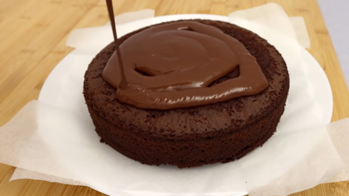 Bleskový dort s čokoládovou polevou