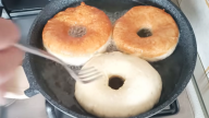 Pravé americké doughnuty neboli koblihy s dírou