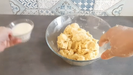 Dvoubarevné sušenky s citronovou polevou
