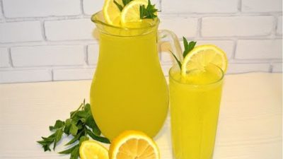 Domácí citronová limonáda s pomerančem