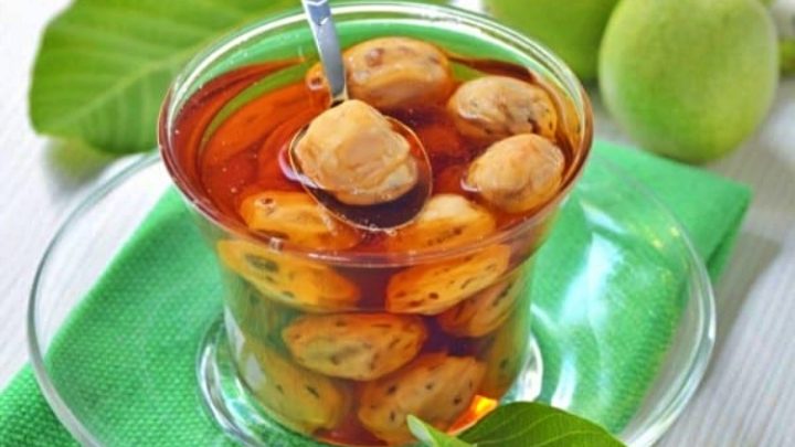 7 přírodních léků ze zelených vlašských ořechů