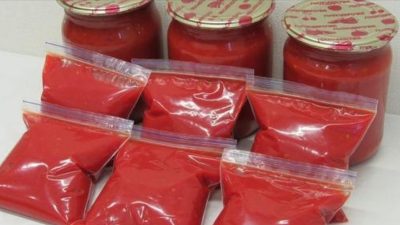 Sterilovaná rajčatová směs s paprikou