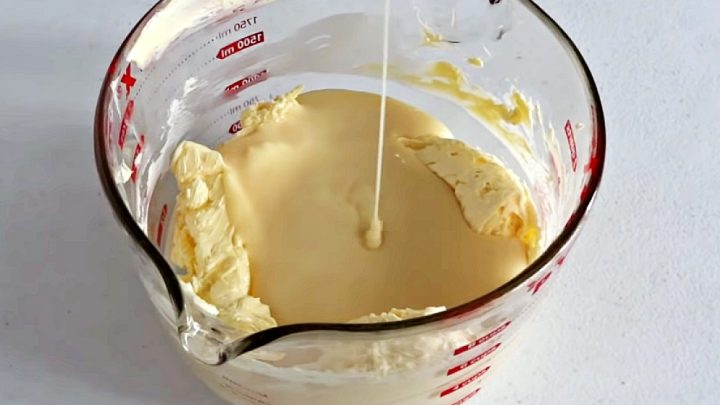 Máslový krém s příchutí Ferrero Rocher