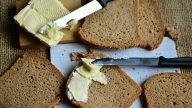 10 způsobů, jak poznat pravé máslo od náhražky