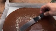 Čokoládový dort s krémem ze smetany a Salka