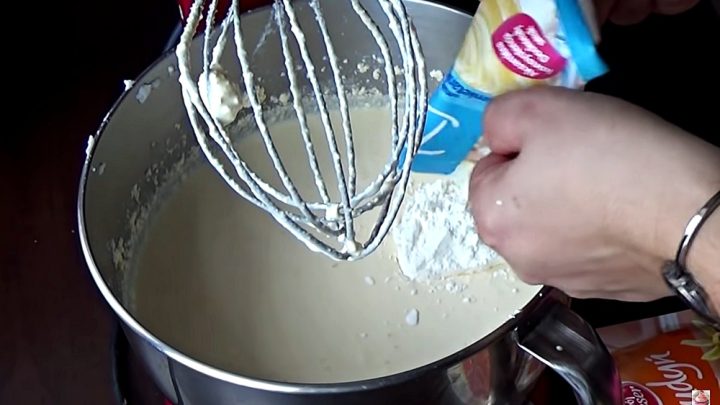 Jednoduchý pečený cheesecake na plech