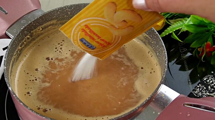 Karamelový máslový krém na cukroví