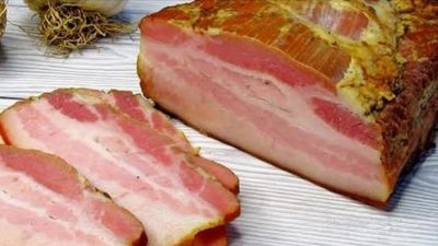 Jednoduchá kořeněná slanina z trouby