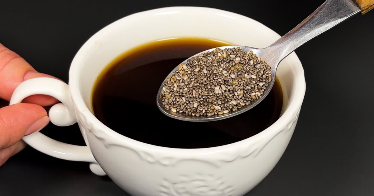 Kávový nápoj s kakaem a chia semínky - VařímeDobroty.cz