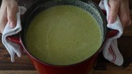 Svěží brokolicová polévka