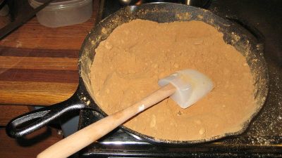 Jak udělat suchou jíšku na zahuštění polévek a omáček