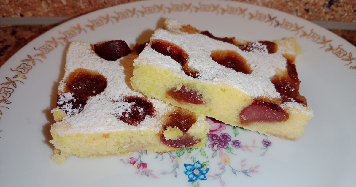 Jednoduchá křehká bublanina s ovocem