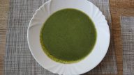 Špenátová polévka s brokolicí a bramborem