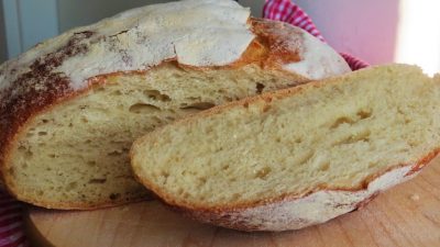 Nadýchaný bílý chléb bez tuku