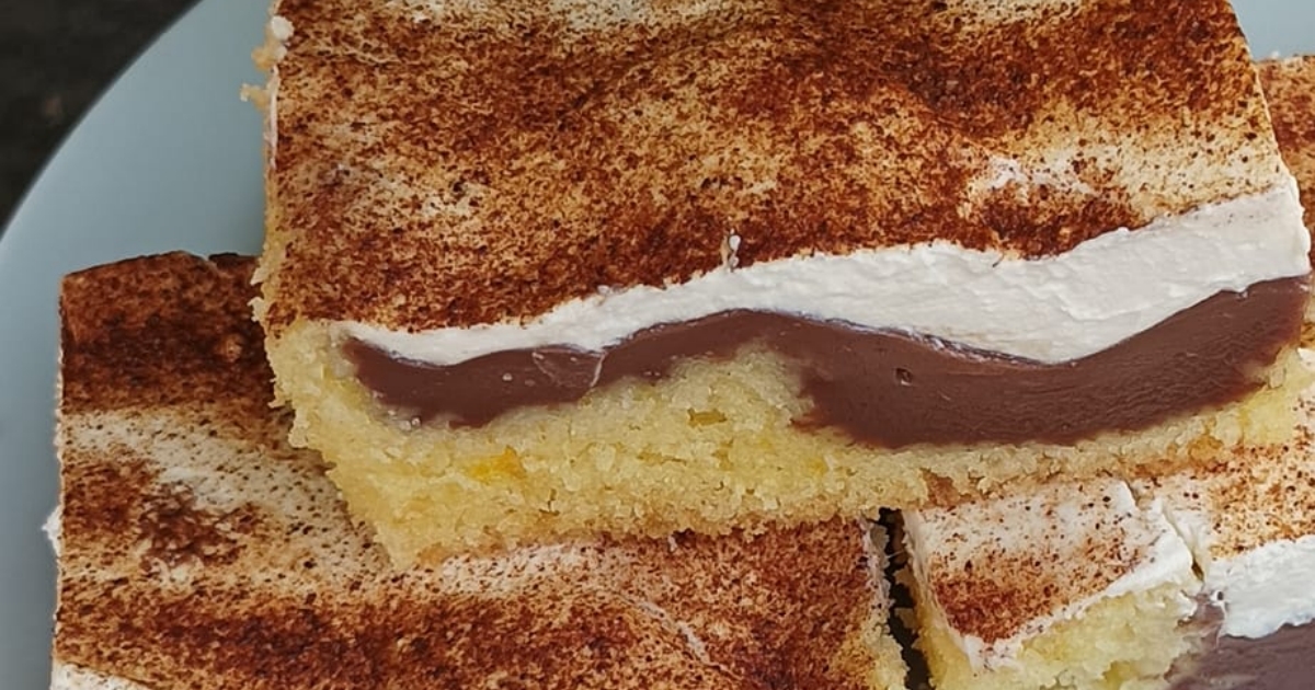 Pudinková peřina se zakysanou smetanou a skořicí