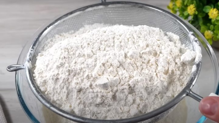 Máslové houstičky se zakysanou smetanou