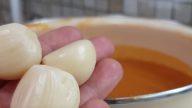 Cuketový kaviár s mrkví a cibulí