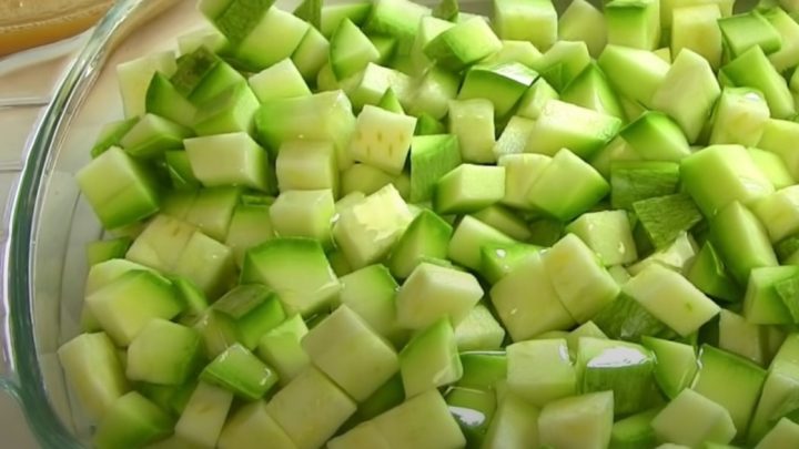 Zapékané cukety se sýrem