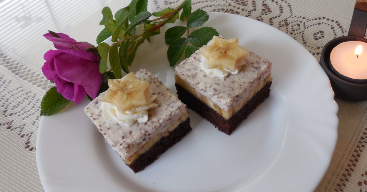 Stracciatella řezy s tvarohem a banány
