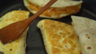 Bramborová quesadilla se sýrem