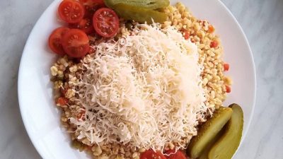 Bulgurové rizoto s masovou směsí a zeleninou