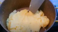 Éclairs z odpalovaného těsta s vanilkovým krémem