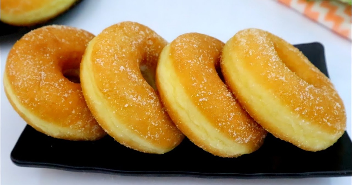 Domácí kynuté nadýchané donuty