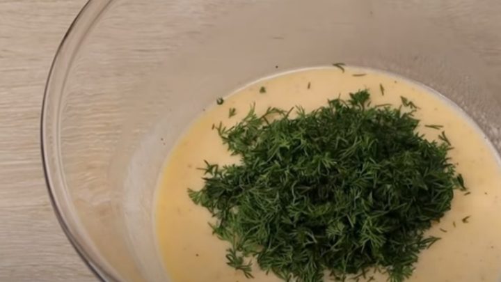 Zelný nákyp se sýrem a koprem
