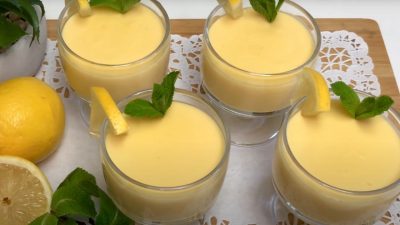 Citronové poháry s vanilkovým pudinkem
