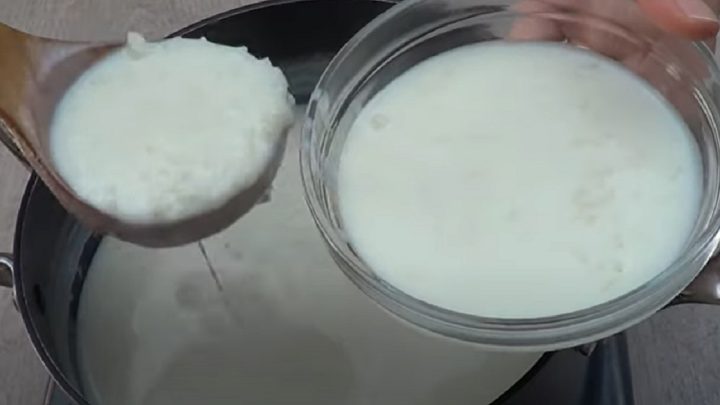 Rýžový pudink s mlékem a skořicí