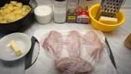 Zapečená kuřecí prsa se sýrem a smetanou