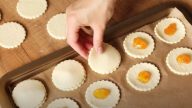 Křehké plněné tvarohové sušenky bez vajec