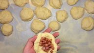 Rychlé plněné bramborové knedlíky s uzeným masem