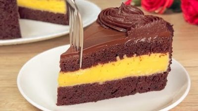 Čokoládový dort se žloutkovým krémem